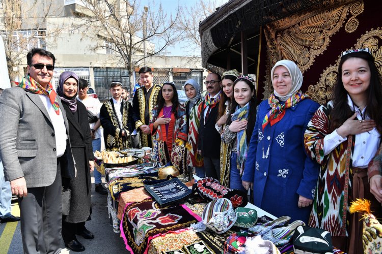 Türk dünyası Bursa Osmangazi’de buluştu