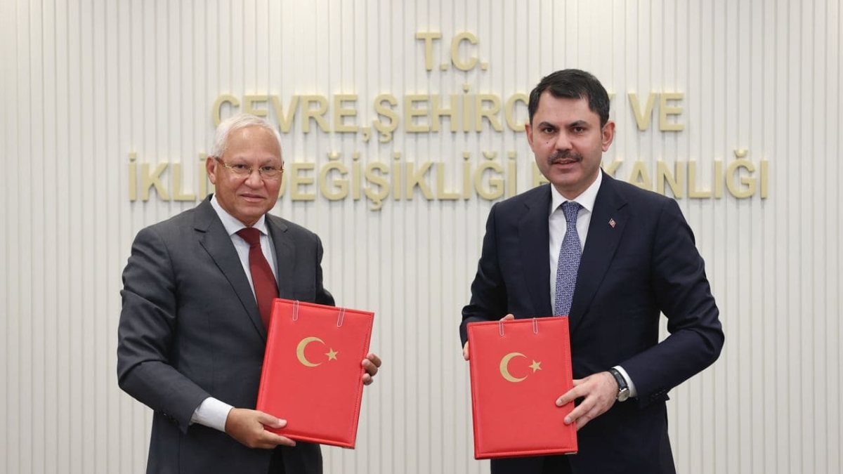 Türkiye ile Angola arasında &#039;şehircilik&#039; alanında iş birliği anlaşması yapıldı