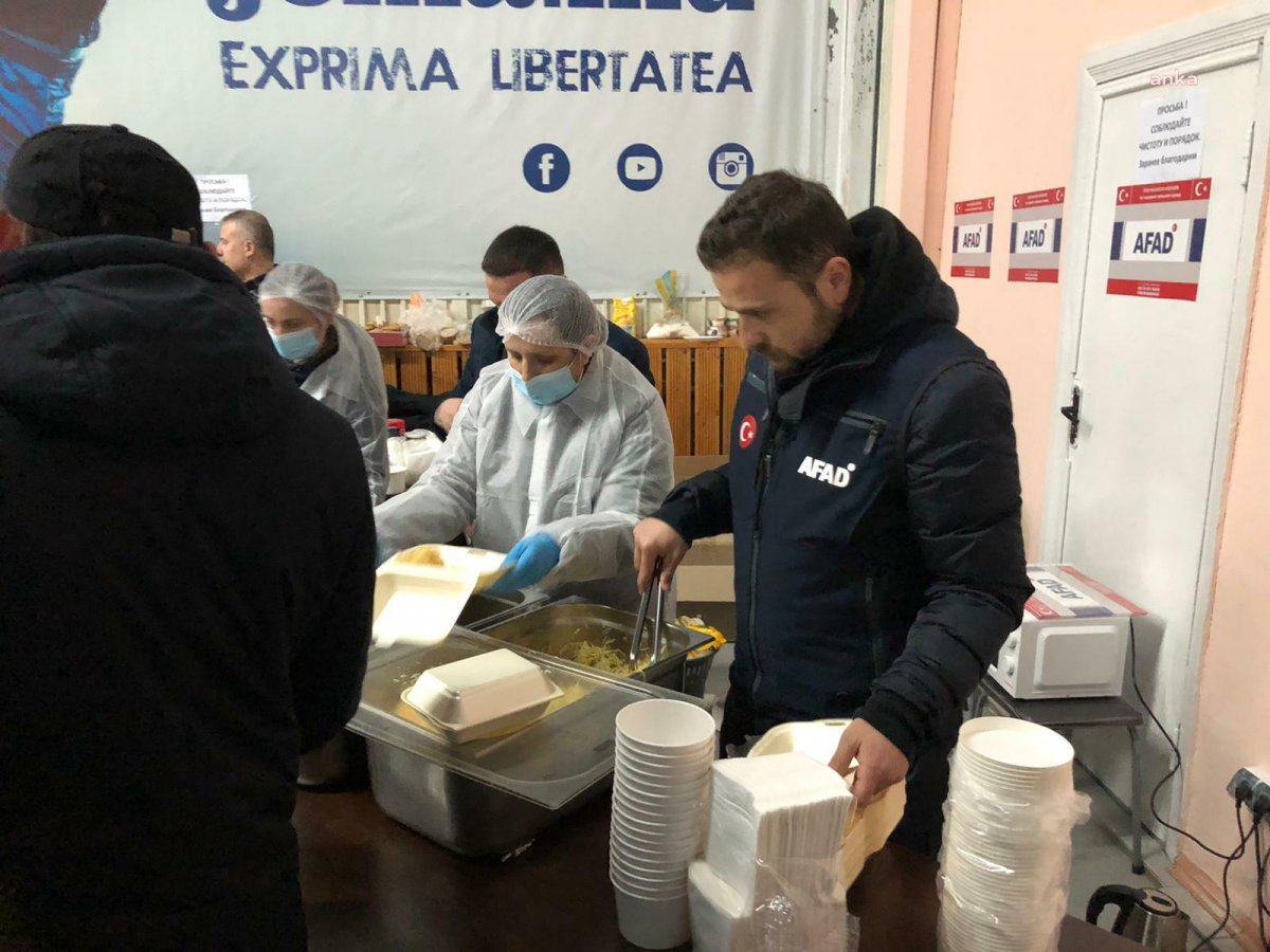 Türkiye'den Ukraynaya 43 yardım tırı