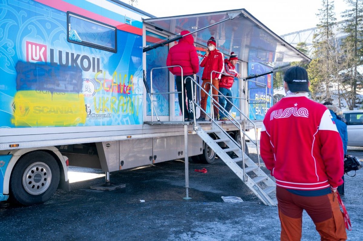 Ukrayna savaşıyla Avrupa'da yaşayan Ruslar ayrımcılığa maruz kalıyor