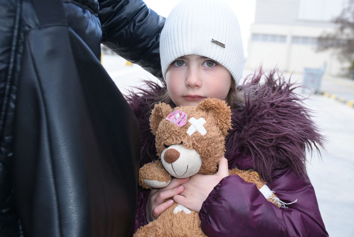 Ukrayna'dan kaçan aile, Bulgaristan'dan Türkiye'ye yürüyerek geldi