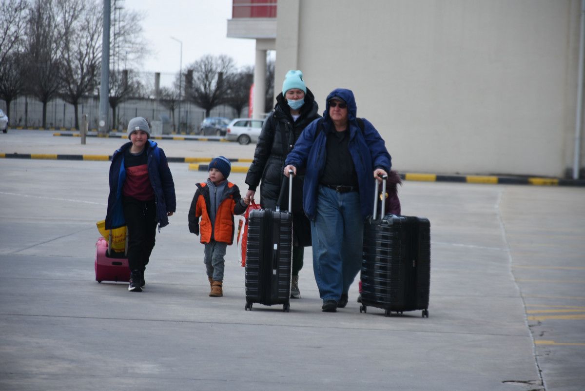 Ukrayna'dan kaçan aile, Bulgaristan'dan Türkiye'ye yürüyerek geldi