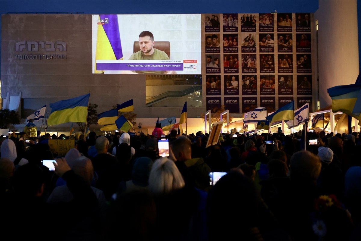 Vladimir Zelensky: İsrail parlamentosundan yardım istedi