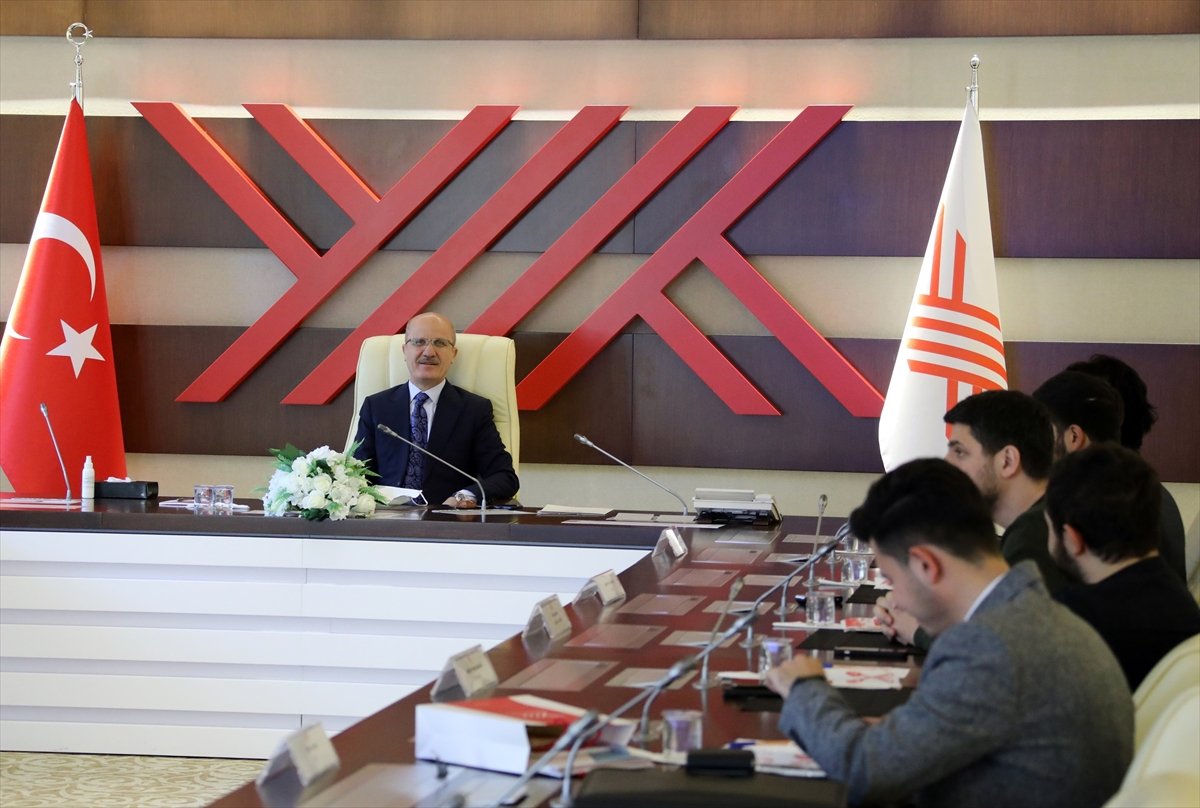 YÖK Başkanı Özvar: Tıp fakültelerinde kontenjanlar yeterli