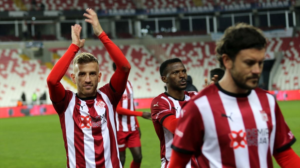 Ziya Erdal: Volkan hoca futbolcumuza küfretti