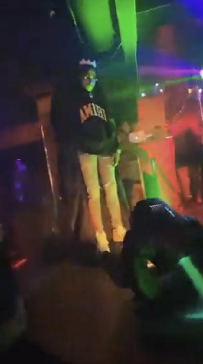 ABD'de öldürülen rap müzik sanatçısı sahnede sergilendi