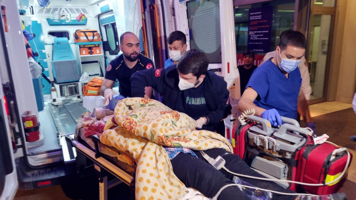 Adana'da cezaevinden izinli çıkan kişi, boşanma aşamasındaki eşini öldürdü