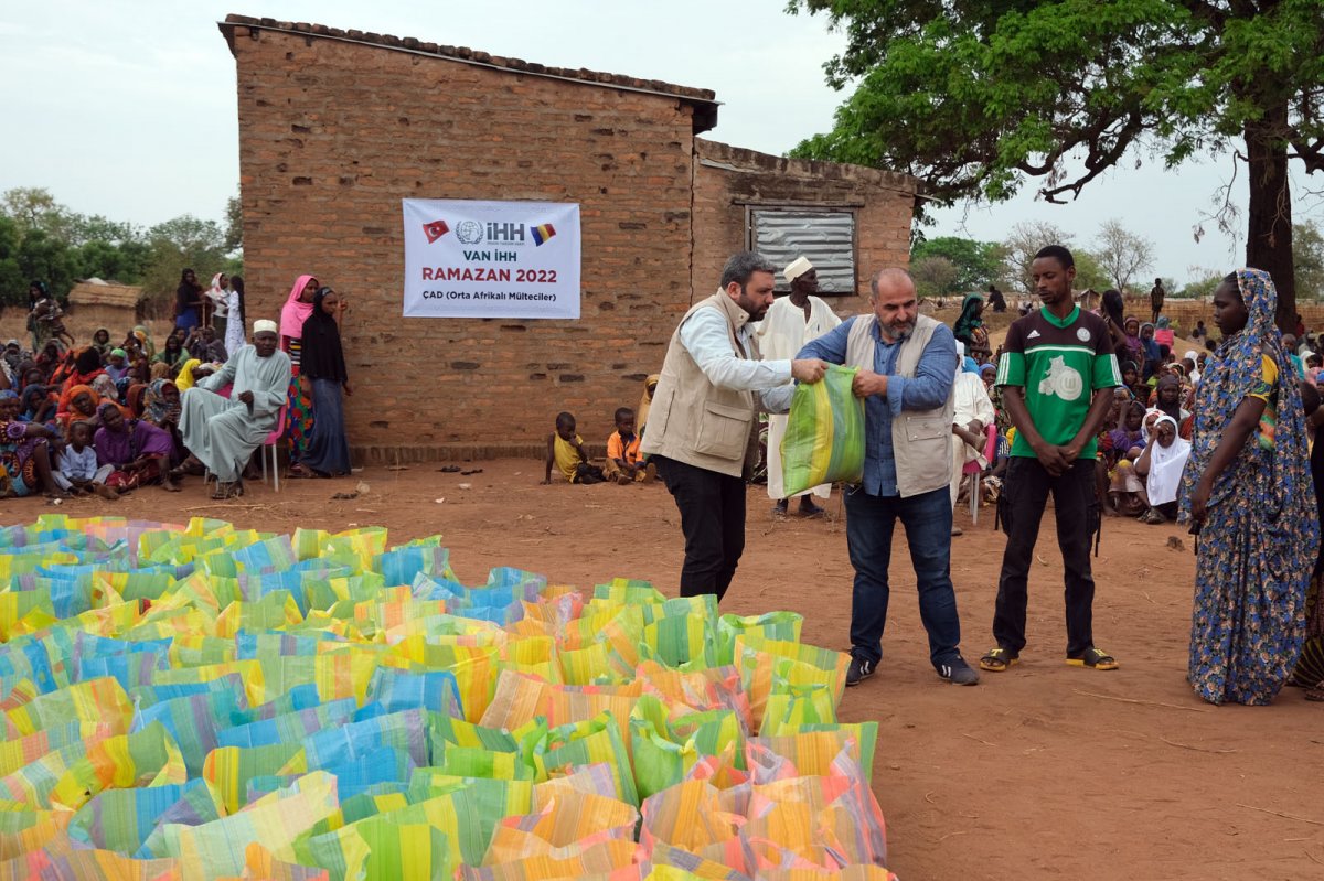 Afrika’da yüzler İHH ile güldü