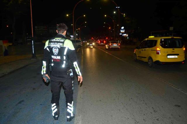 Antalya'da trafik denetimleri tüm hızıyla devam ediyor