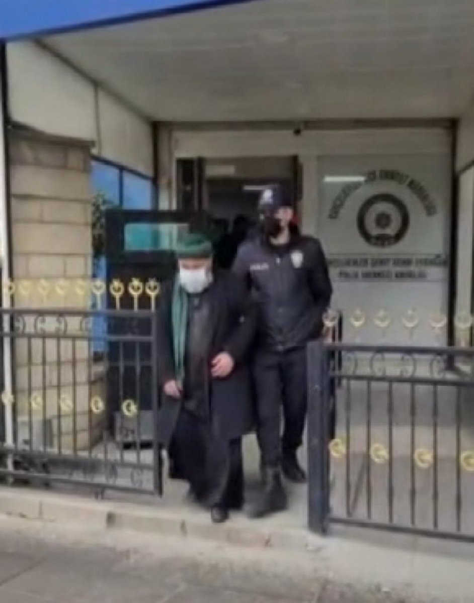 Asalı büyücü sınır dışı ediliyor