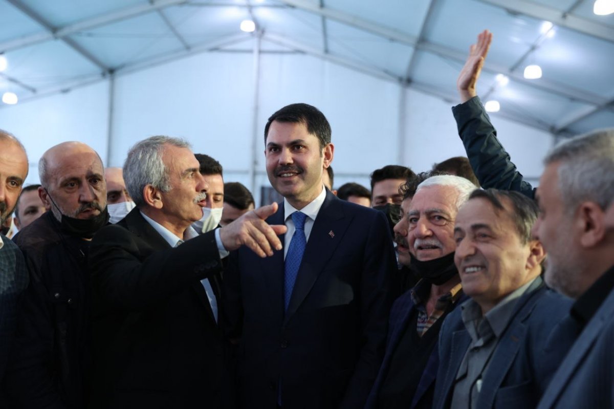 Bakan Kurum, Fikirtepelilerle iftarda buluştu: 2 yıl içinde herkes evine kavuşacak