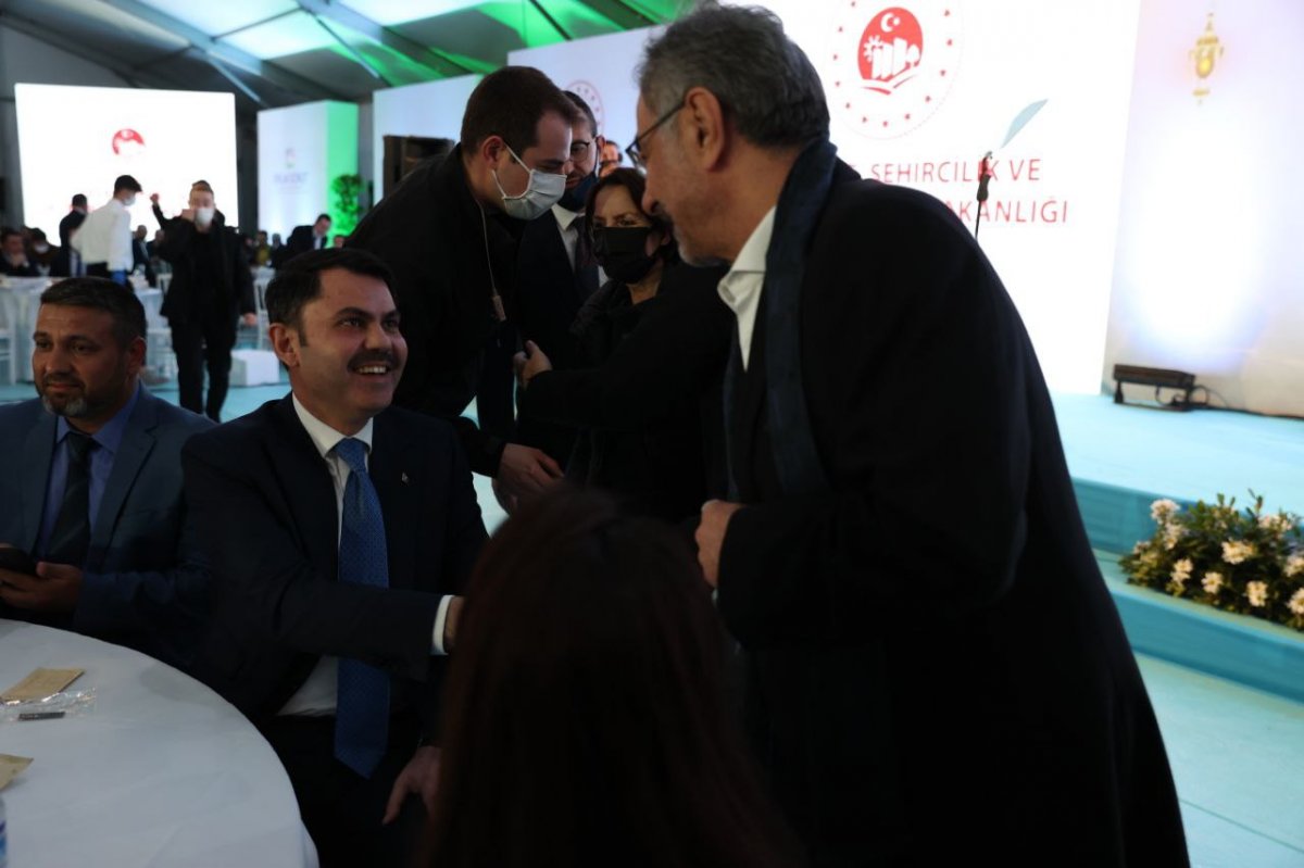 Bakan Kurum, Fikirtepelilerle iftarda buluştu: 2 yıl içinde herkes evine kavuşacak