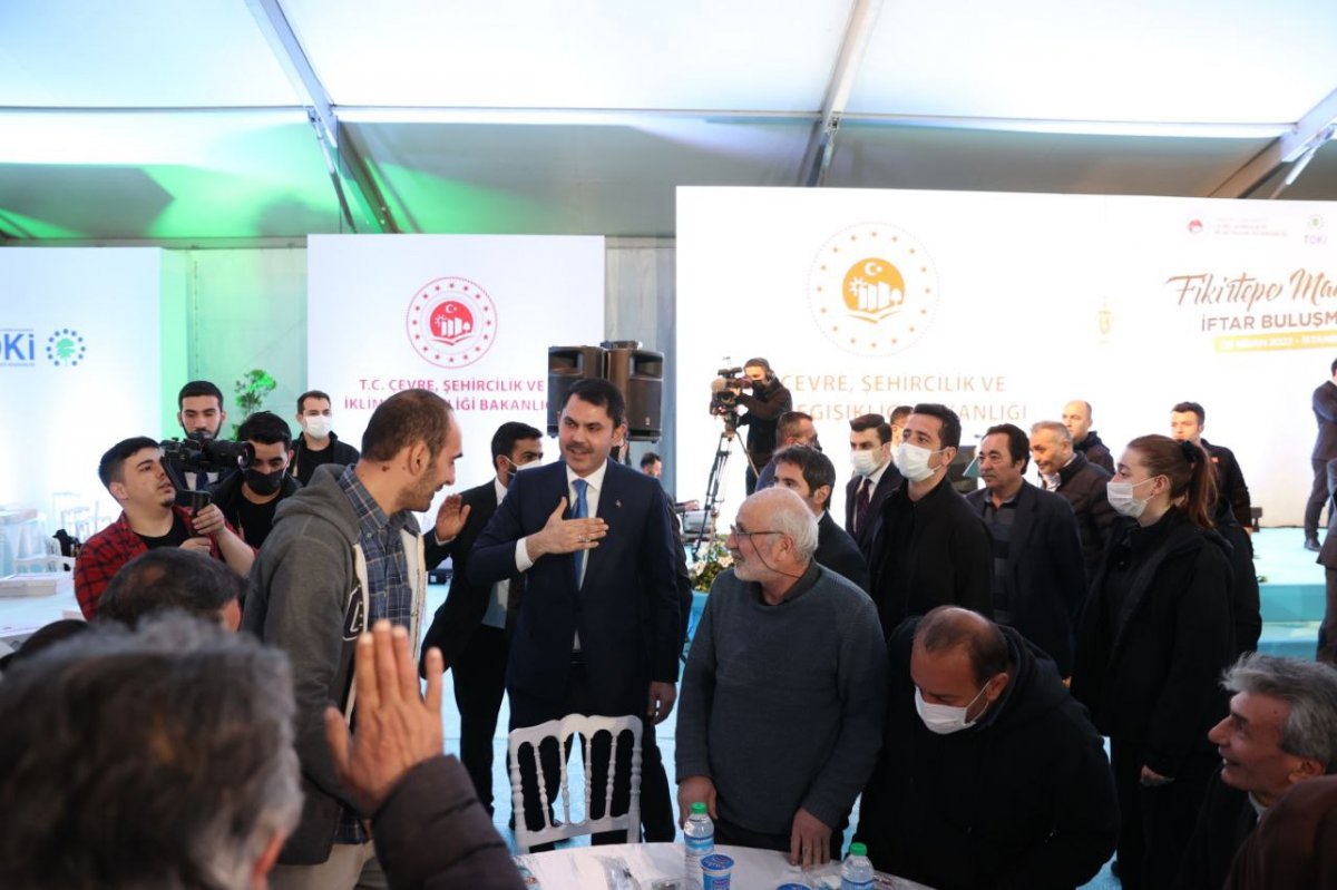 Bakan Kurum, Fikirtepelilerle iftarda buluştu: 2 yıl içinde herkes evine kavuşacak