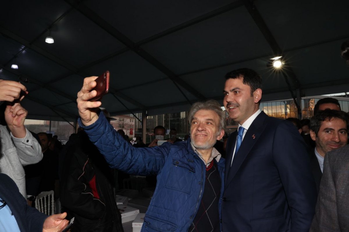 Bakan Kurum, Fikirtepelilerle iftarda buluştu: 2 yıl içinde herkes evine kavuşacak