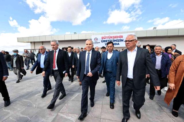 Çiftçiye sağlanan tohum desteğiyle 10 bin dekardan 36 milyonluk gelir sağlanacak