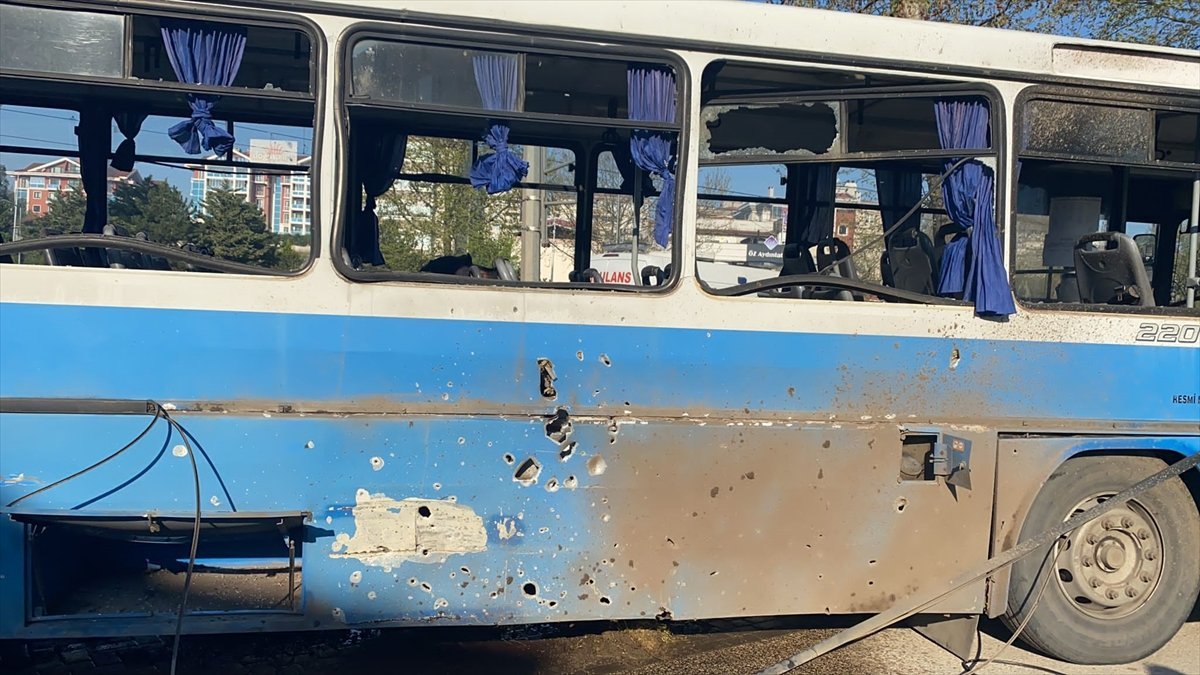 Fahrettin Koca'dan patlatılan cezaevi aracındaki yaralılar hakkında paylaşım