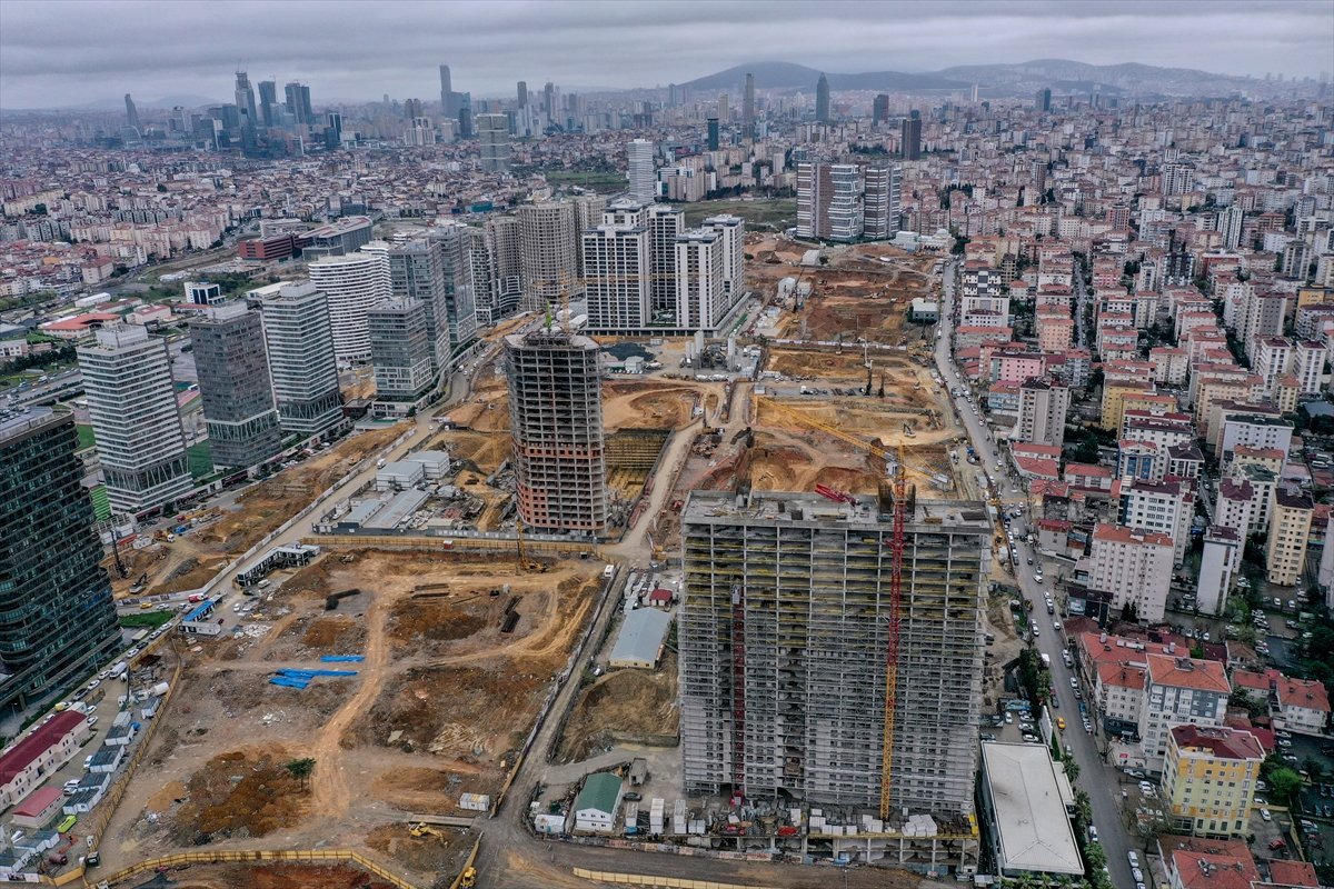 Fikirtepe'de kentsel dönüşüm çalışmaları devam ediyor