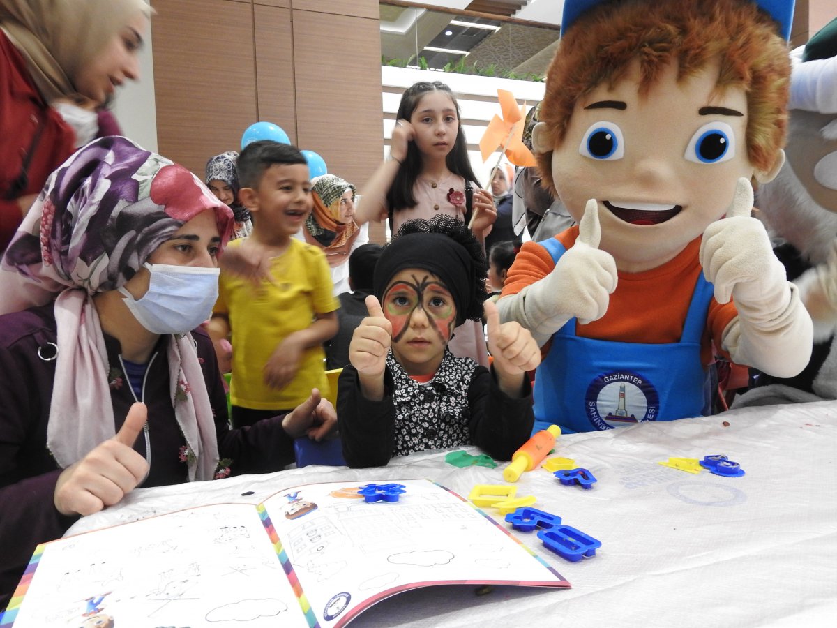 Gaziantep'te pitbull saldırısına uğrayan Asiye’ye 23 Nisan sürprizi