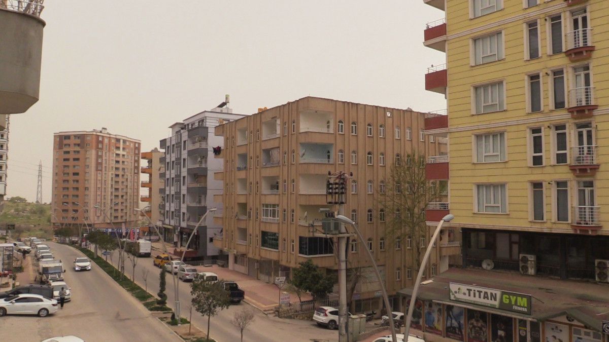 Güneyden gelen toz bulutları, Mardin'i terk etmedi