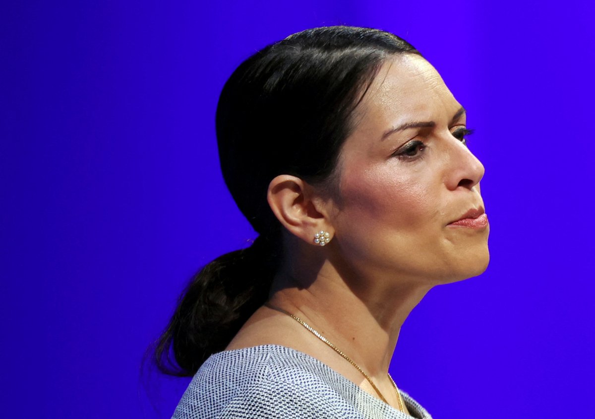 İngiltere, düzensiz göçmenleri Ruanda'ya gönderecek