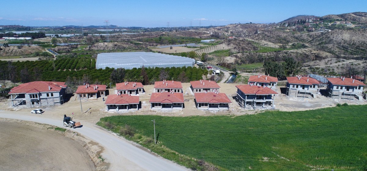 Manavgatlı yangın mağdurlarına müjde: Evler tamamlanmak üzere