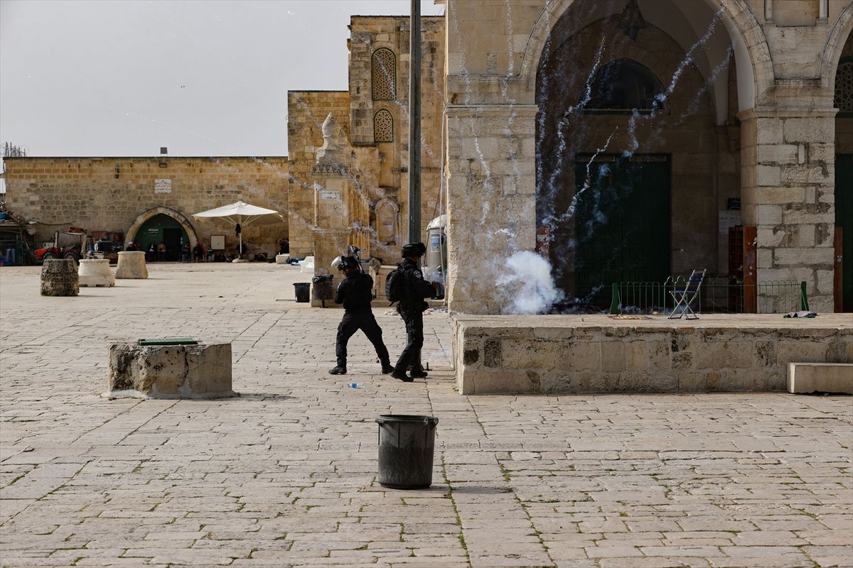 Mescidi Aksa baskınında yaralanan Türk: Herkese ateş ettiler