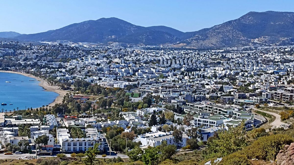 Muğla ve İzmir, kiralık villa fiyatlarında yarışıyor