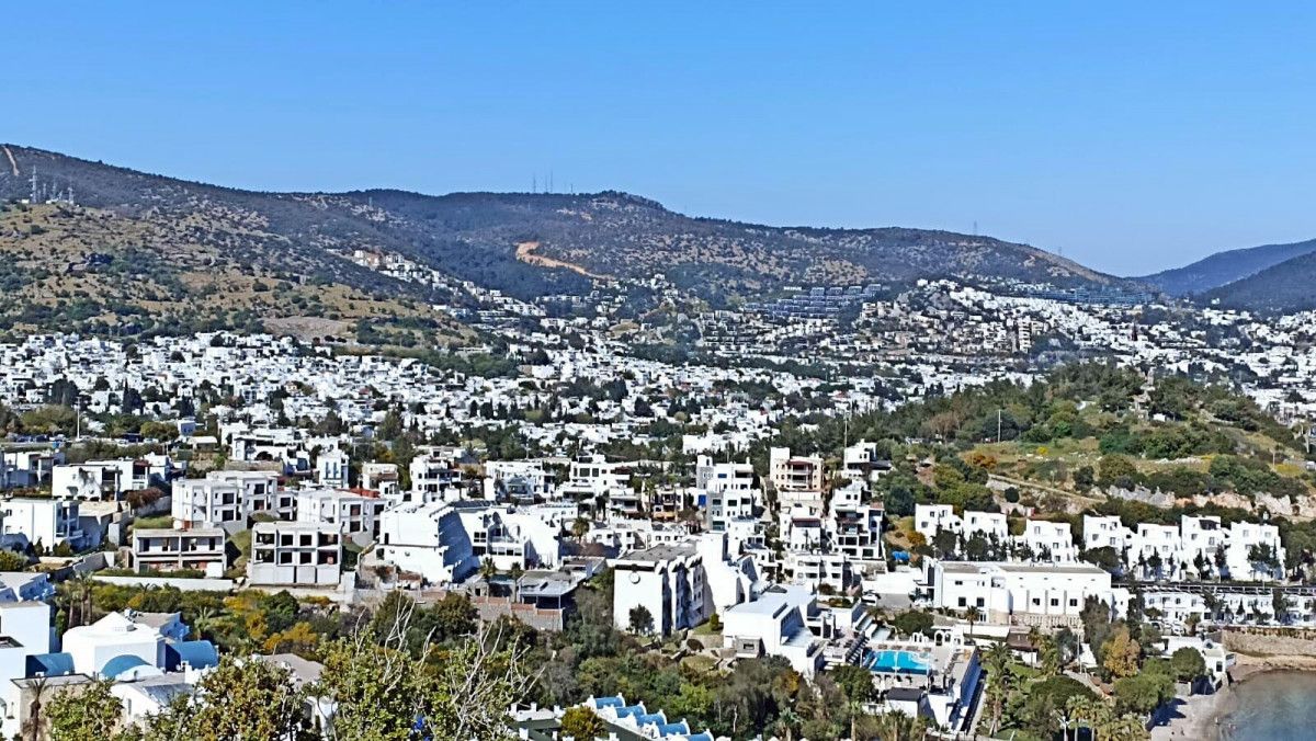 Muğla ve İzmir, kiralık villa fiyatlarında yarışıyor