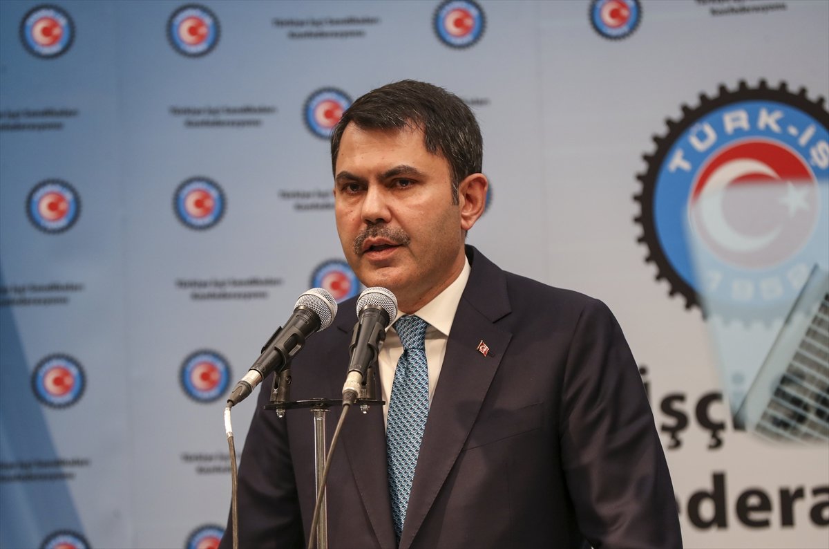 Murat Kurum, atık toplayıcılarının şartlarına ilişkin yeni düzenleme yapacaklarını bildirdi