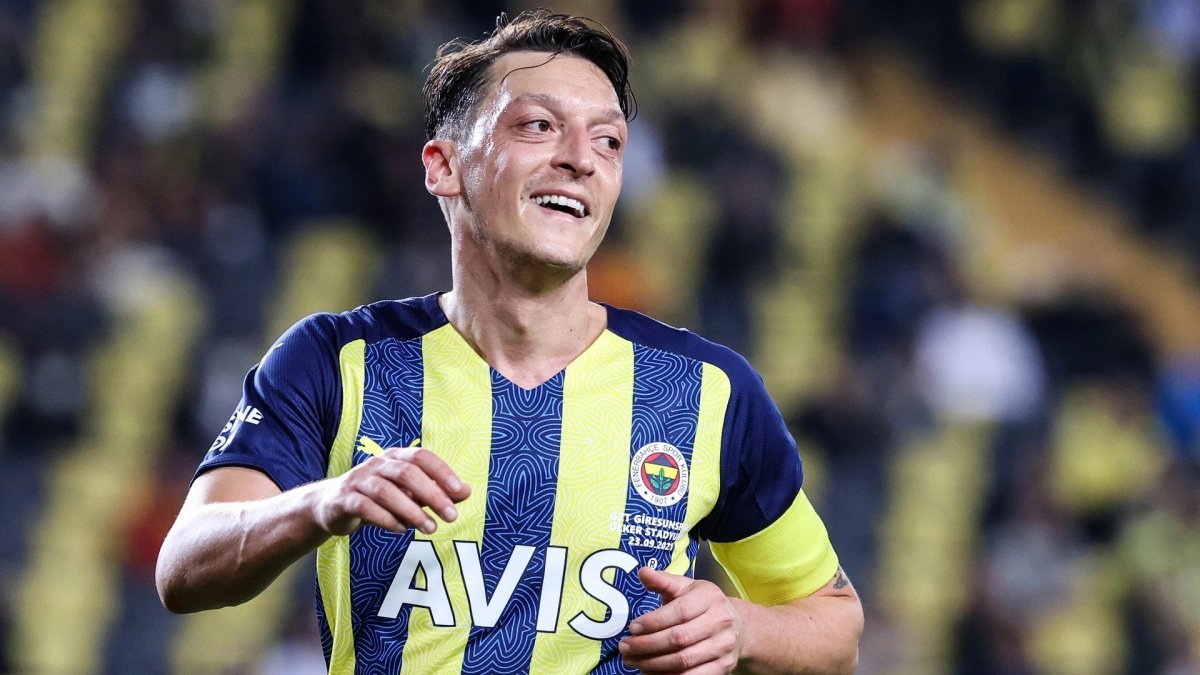 Rıdvan Dilmen: Mesut'u Los Angeles istiyor
