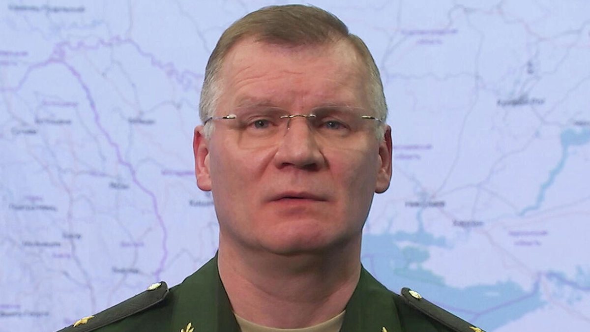 Rusya: Ukrayna'ya sevk edilen silahların deposunu vurduk