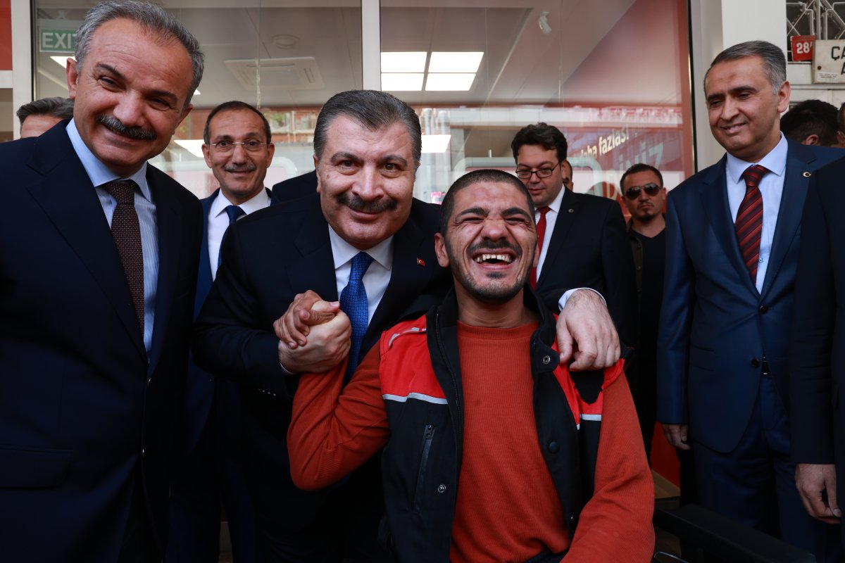 Sağlık Bakanı Fahrettin Koca: Bayramı bayram gibi kutlayacağız