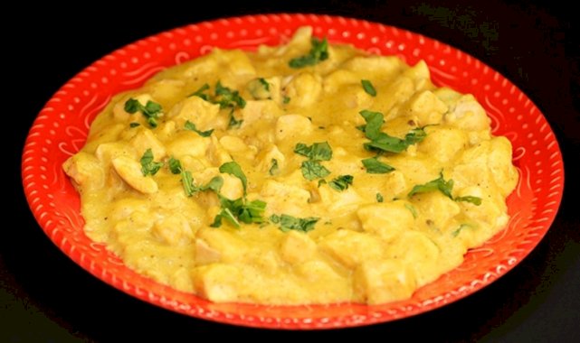 Köri soslu tavuk tarifi