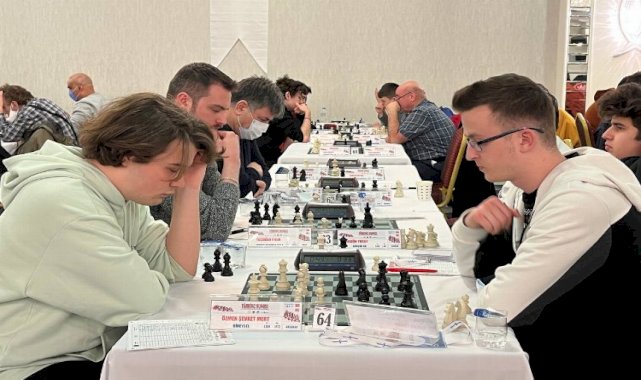 Sakarya’nın ev sahipliği yaptığı Satranç Türkiye Kupası heyecanı sona erdi