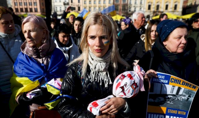 Ukraynayı terk edenlerin sayısı 5 milyona yaklaştı