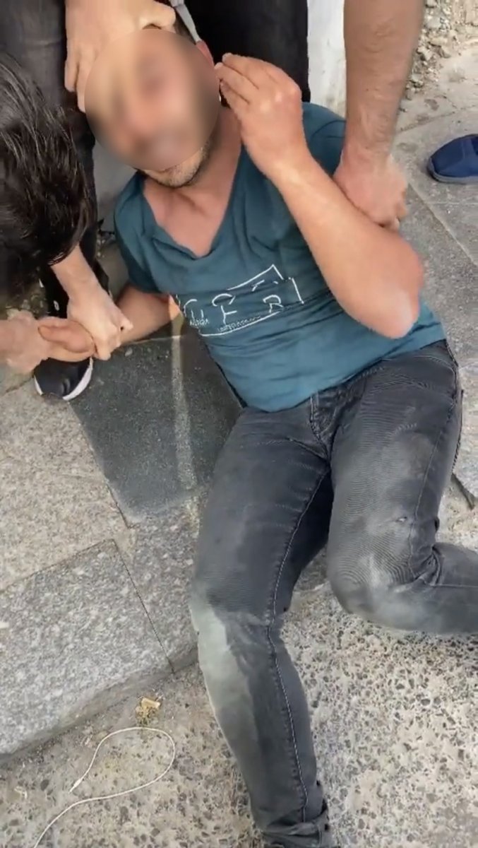 Taksim’de kadın tacizcisine dayak