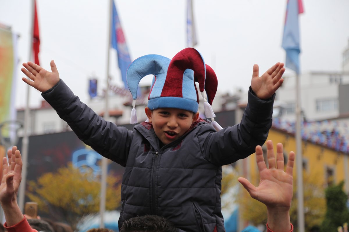 Trabzonsporlu taraftarların coşkusu