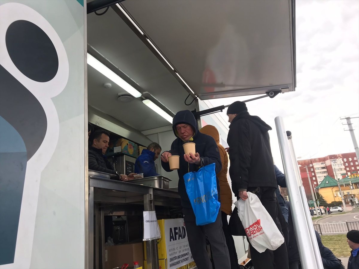 Türkiye'den Ukrayna'ya 67 tır insani yardım gönderildi