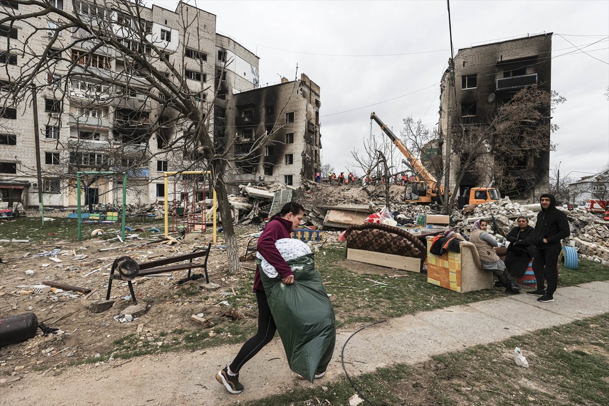 Ukraynayı terk edenlerin sayısı 5 milyona yaklaştı