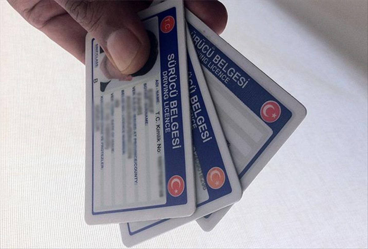 2016'dan önce ehliyet alan herkes mecbur! Son gün yaklaşıyor, yapan kurtuldu...