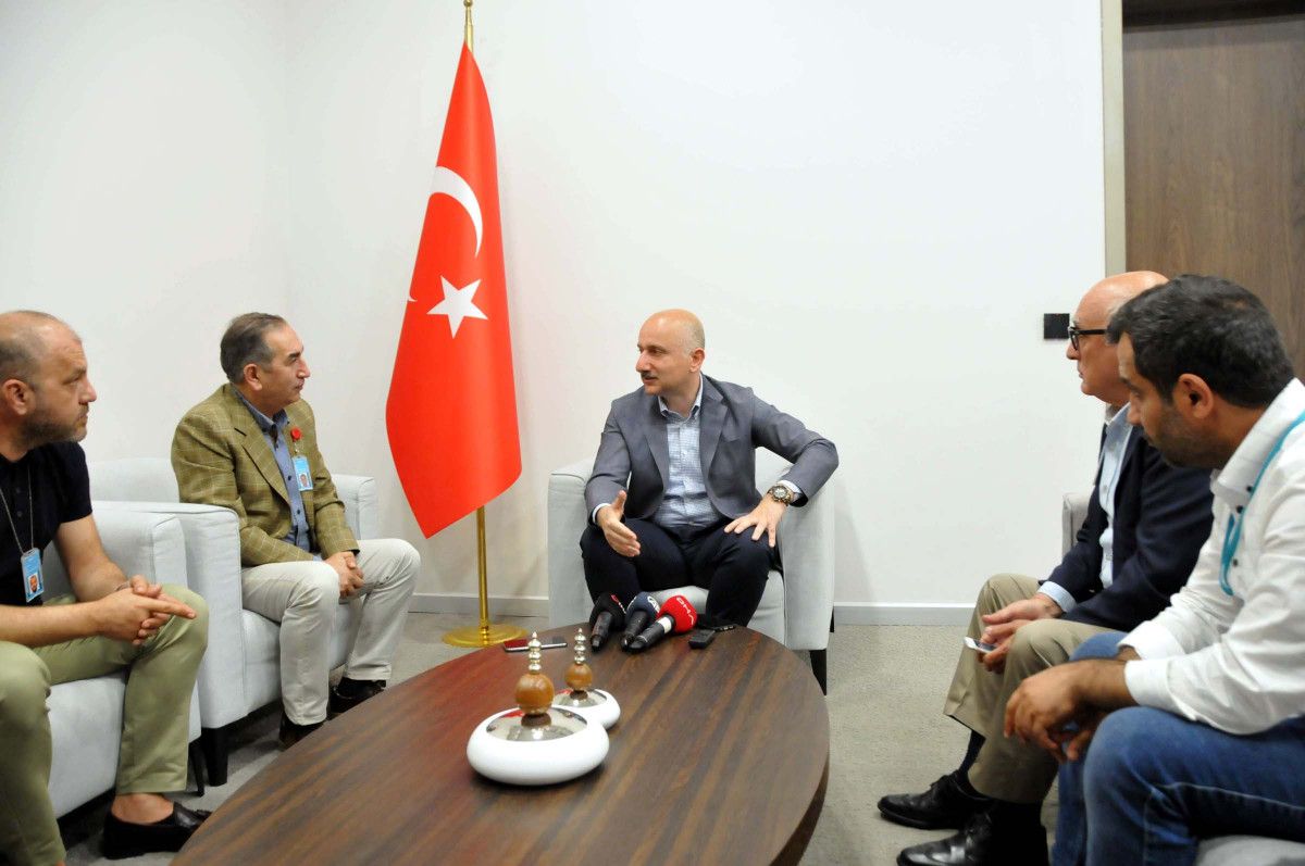 Adil Karaismailoğlu'ndan Atatürk Havalimanı değerlendirmesi