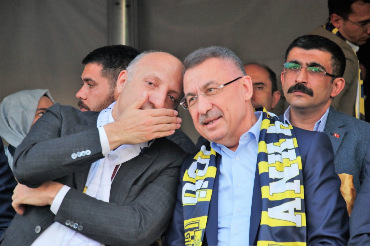 Ankaragücü şampiyonluk kupasını kaldırdı