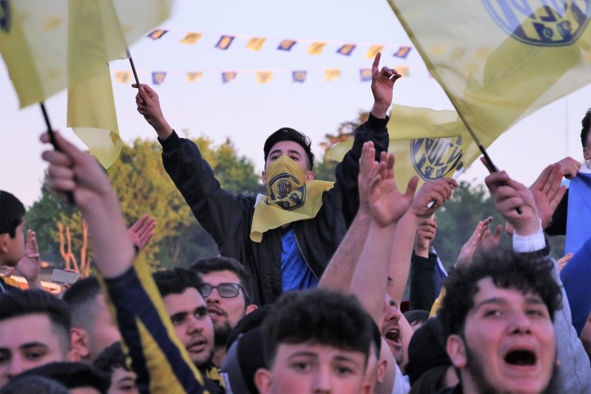 Ankaragücü şampiyonluk kupasını kaldırdı