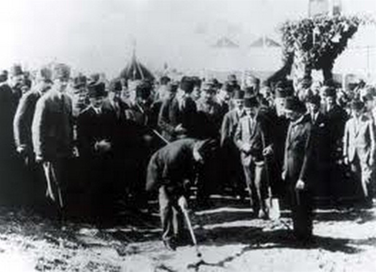 Atatürk'ün Samsun'a çıktığı gemi