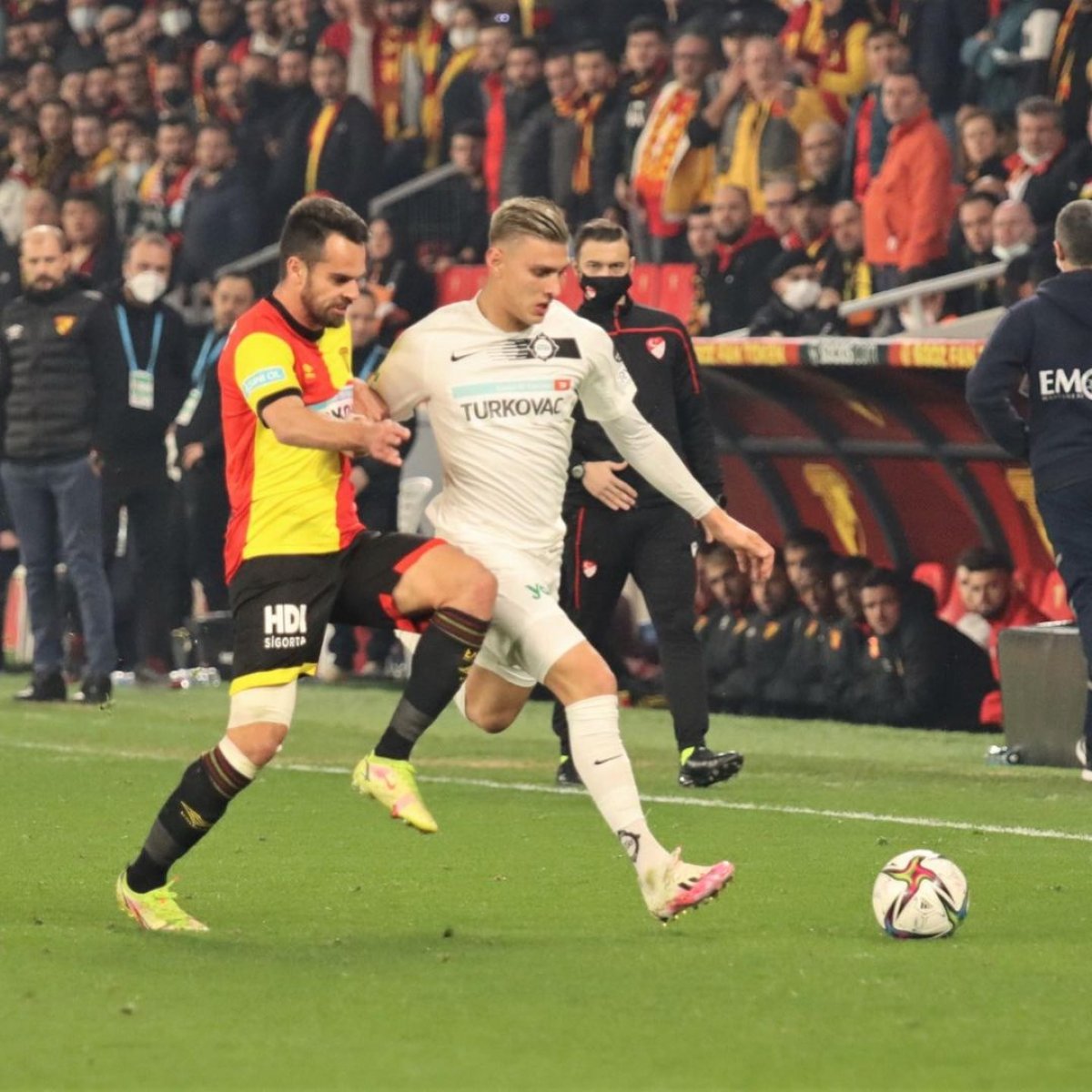 Beşiktaş, Kazımcan Karataş'ı gündemine aldı