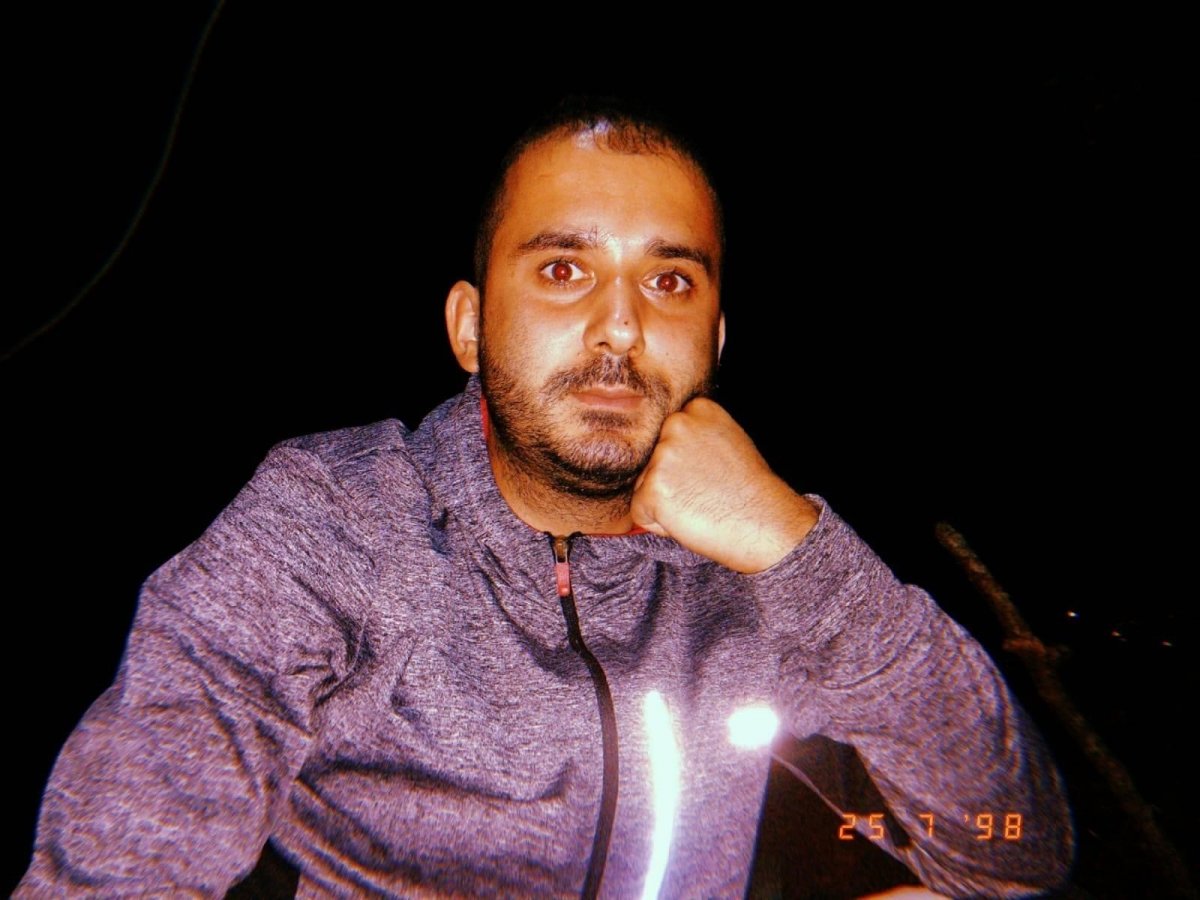 Beyoğlu'nda, 28 yaşındaki genç kalbinden bıçaklandı