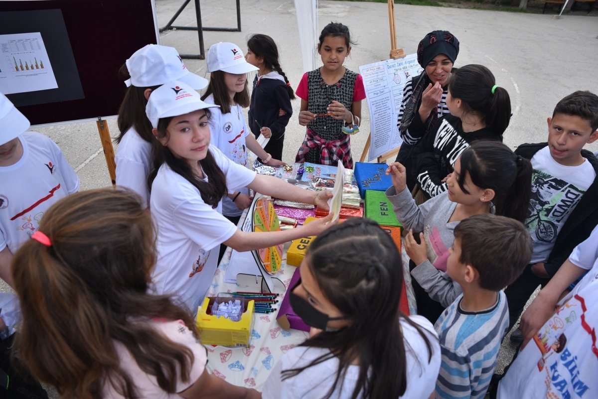 Bursa Büyükşehir Belediyesi'nden eğitime teknoloji desteği