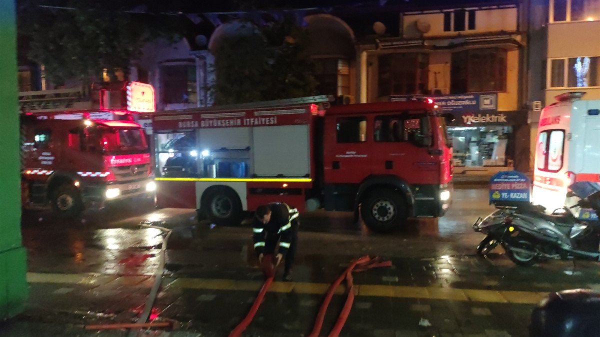 Bursa'da 20 yıl önce yangında ölen oğlu ile benzer kaderi yaşadı