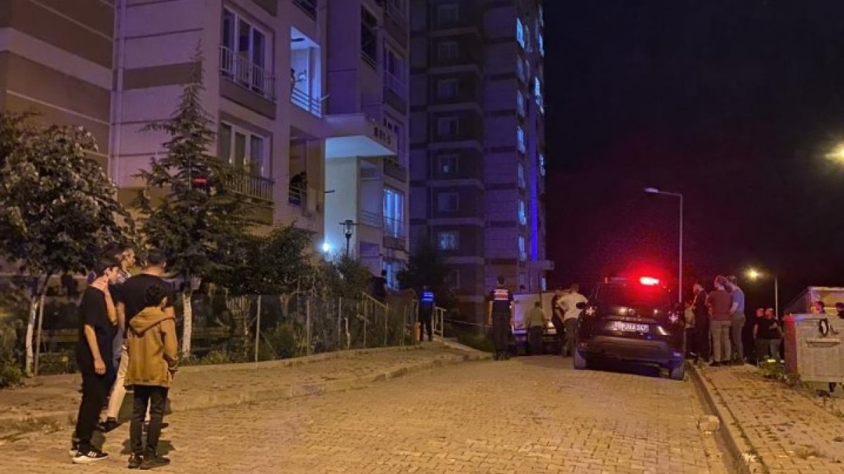 Bursa&#039;da baba dehşeti: 2 oğlunu da bıçakladı