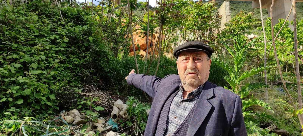 Bursa'da dev kayalar köylüleri tedirgin ediyor